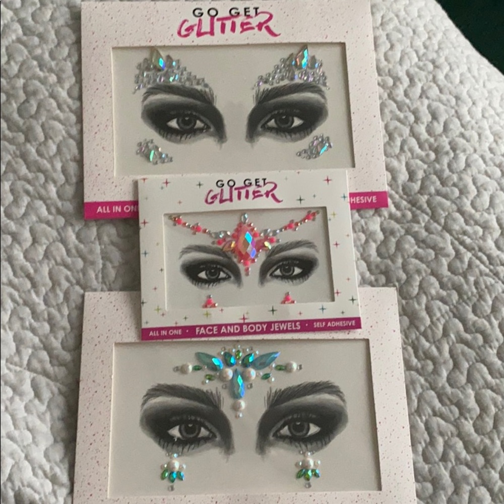 Go Get Glitter face and body jewels